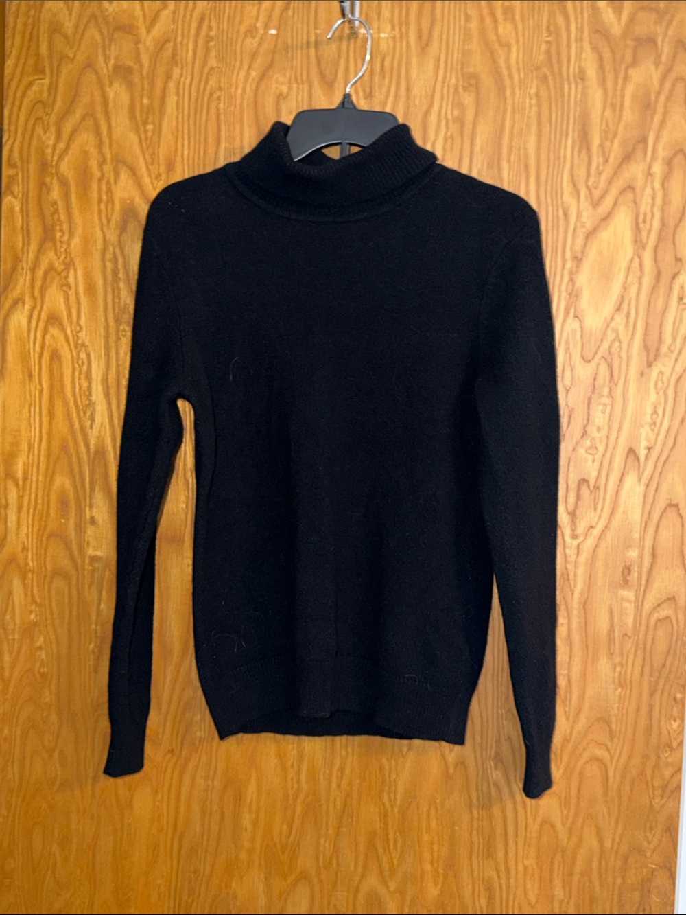 Uniqlo Black Turtleneck Sweater